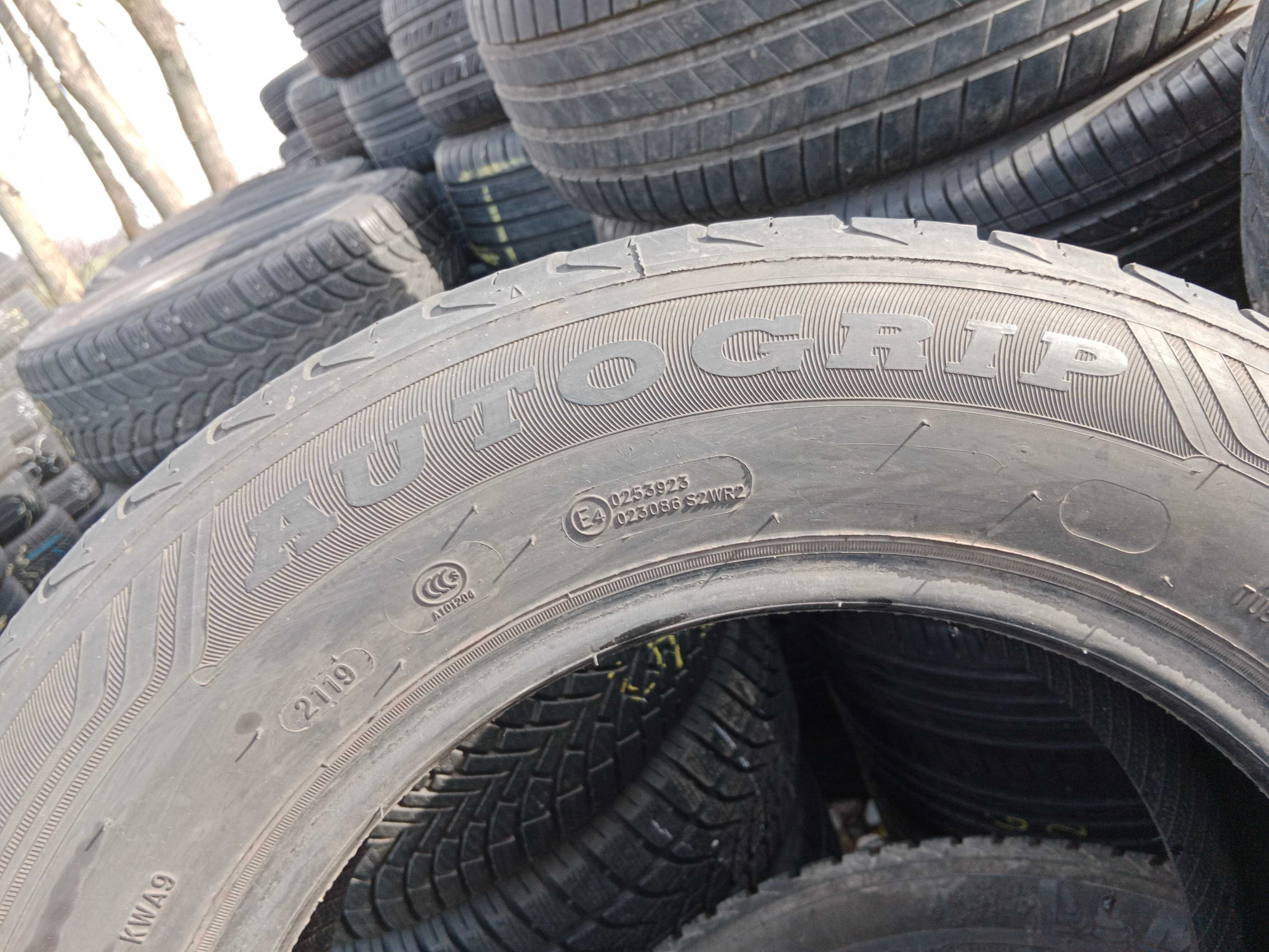 Opona używana 195/65R15 Autogrip P308 1szt.