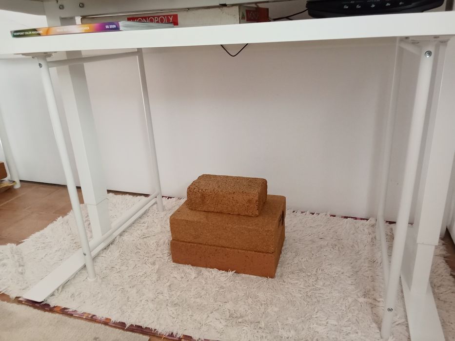 Secretária basica 100x60 ikea