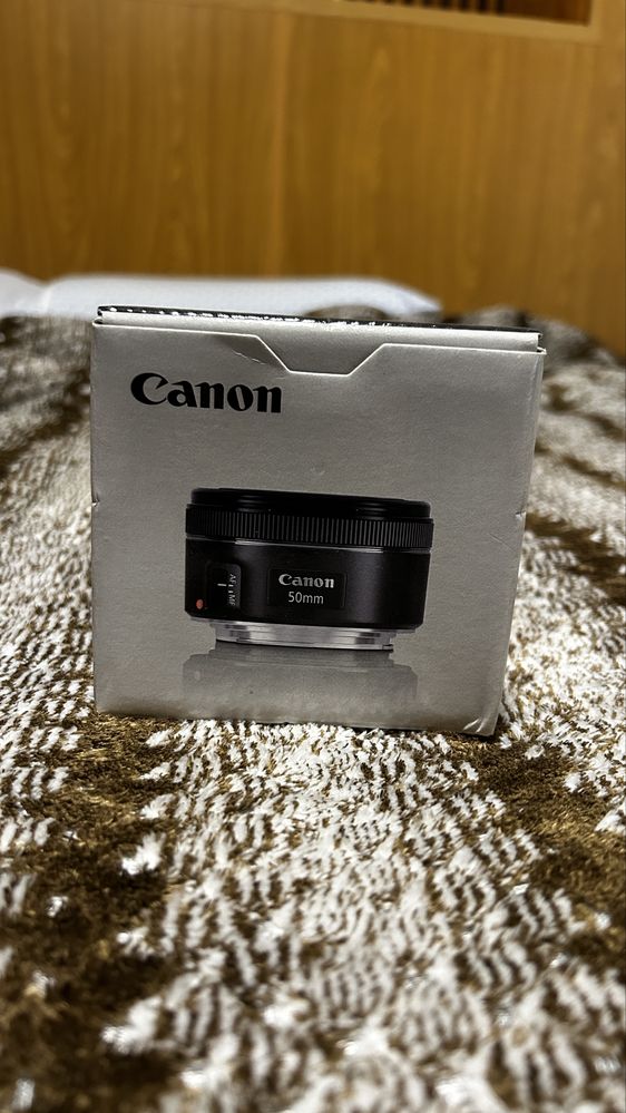Canon 250d Como Nova (com duas objetivas)