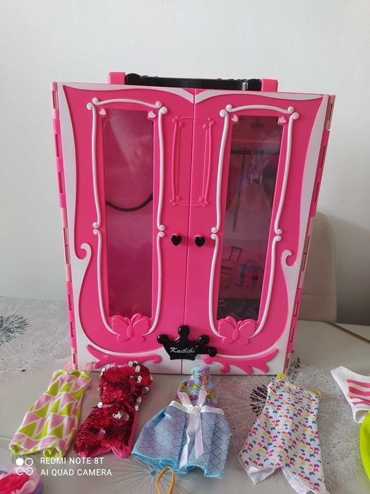 Шафа для барбі, барбі, одяг