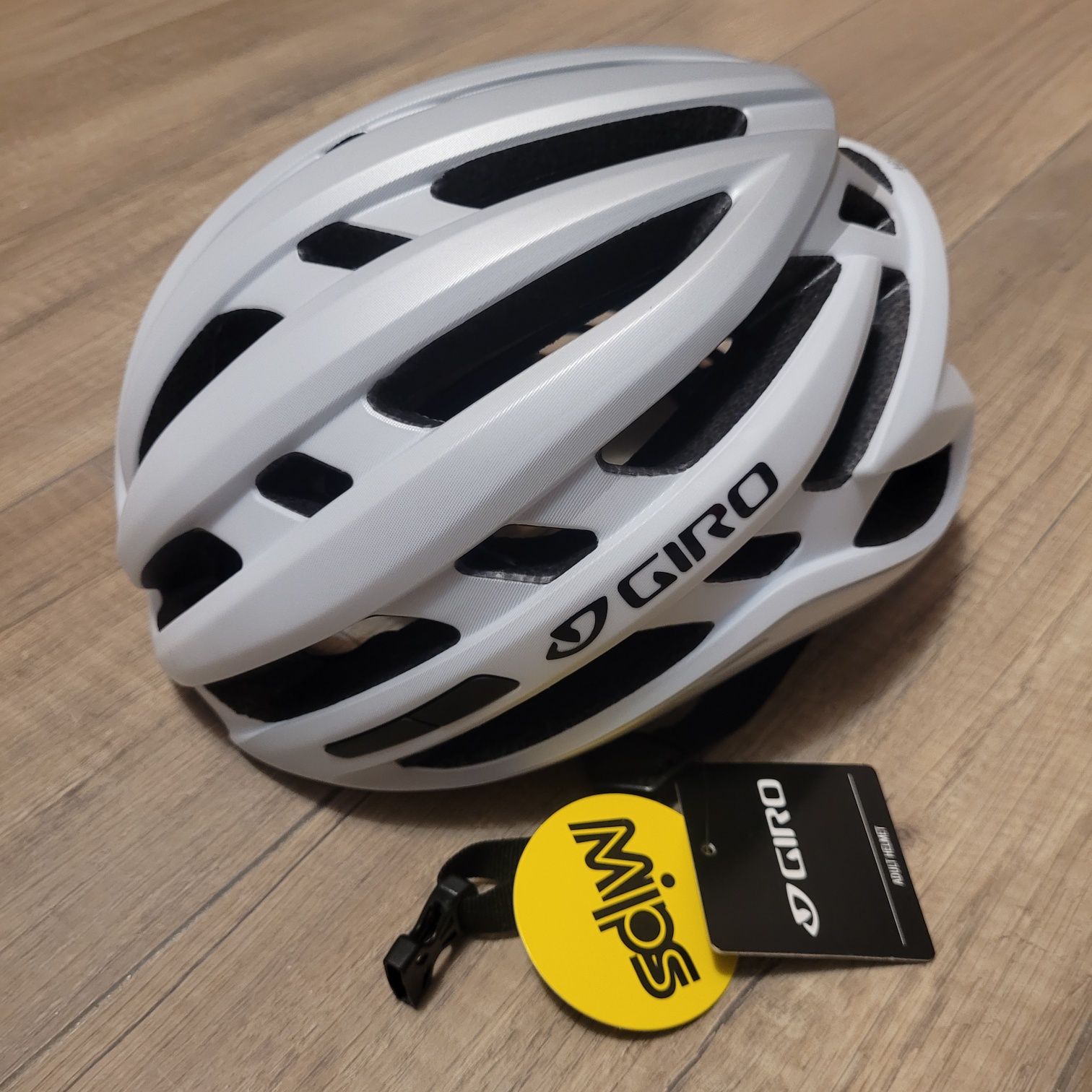 Kask rowerowy Giro Agilis nowy na rower szosowy mtb