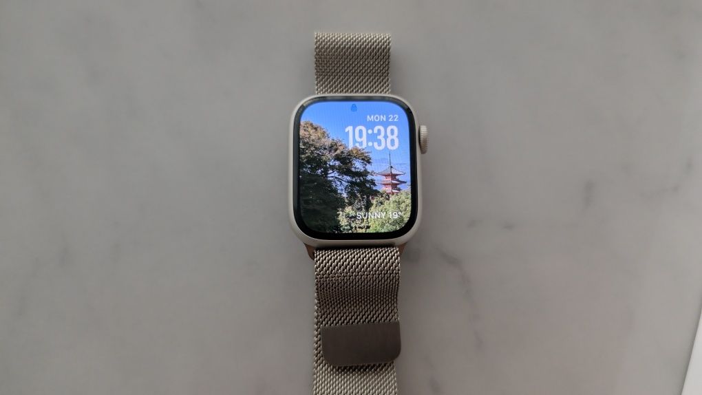 Apple Watch S9 41mm Cellular + bracelets