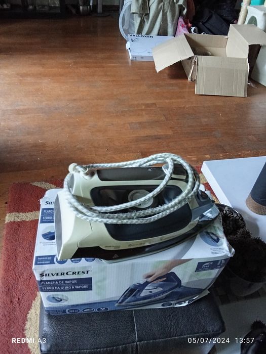 Ferro de passar em bom estado