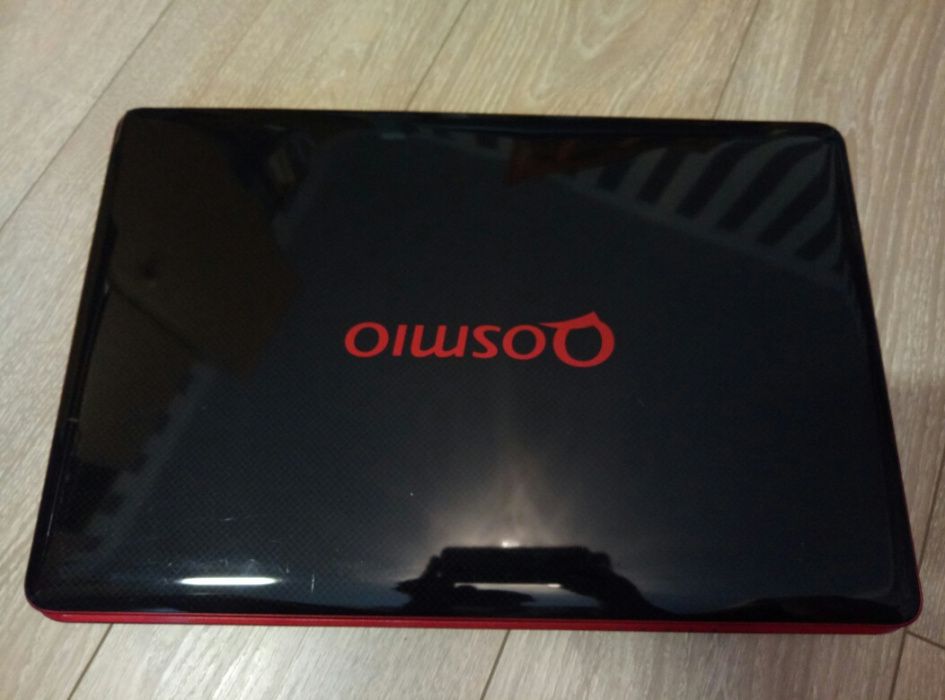 Ноутбук Toshiba Qosmio x500-11c
