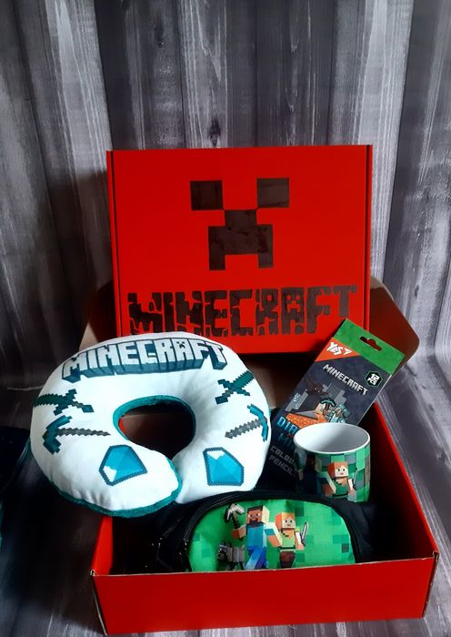 Дитячий подарунковий набір для шанувальників гри Minecraft.