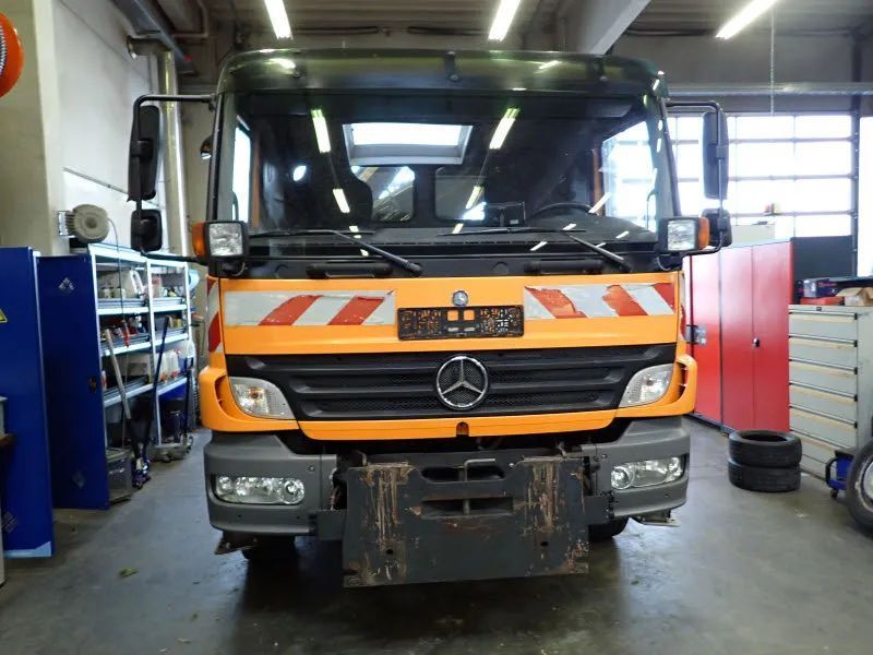 Mercedes-Benz Atego 1623 4x4 // 2005r // Meiller + Hiab 088