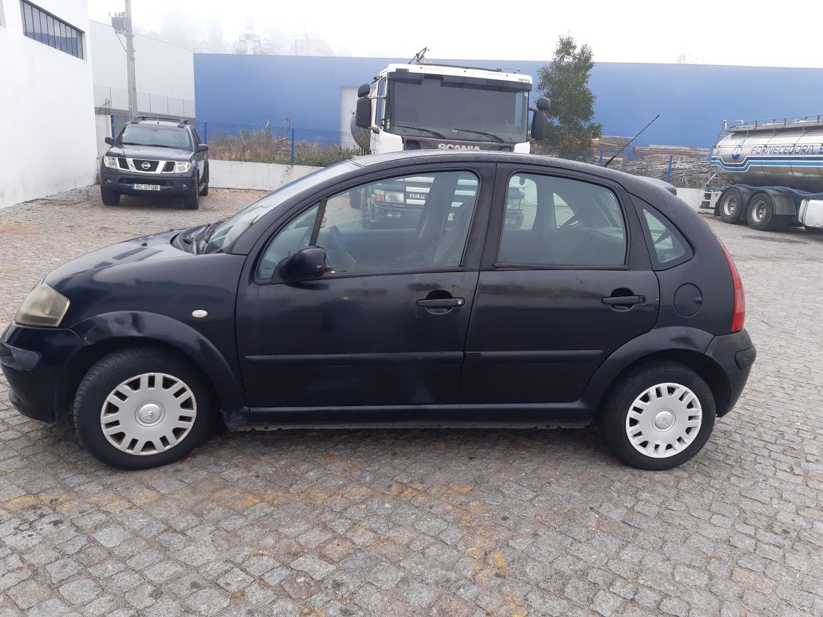 Vendo c3 2004 todo em dia