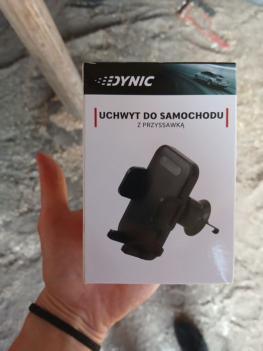 Nowy uchwyt do samochodu