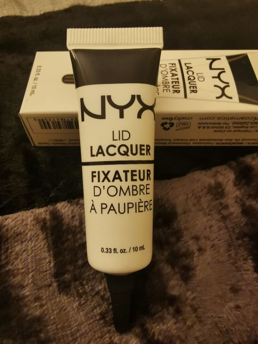 Vende-se da conceituada marca NYX Cosmetics, Fixador de sombras, novo