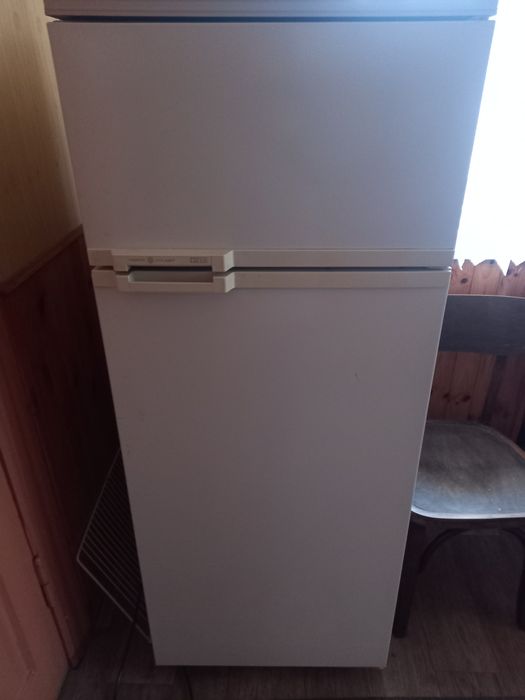 Продам холодильник Минск Атлант 2 камерний.