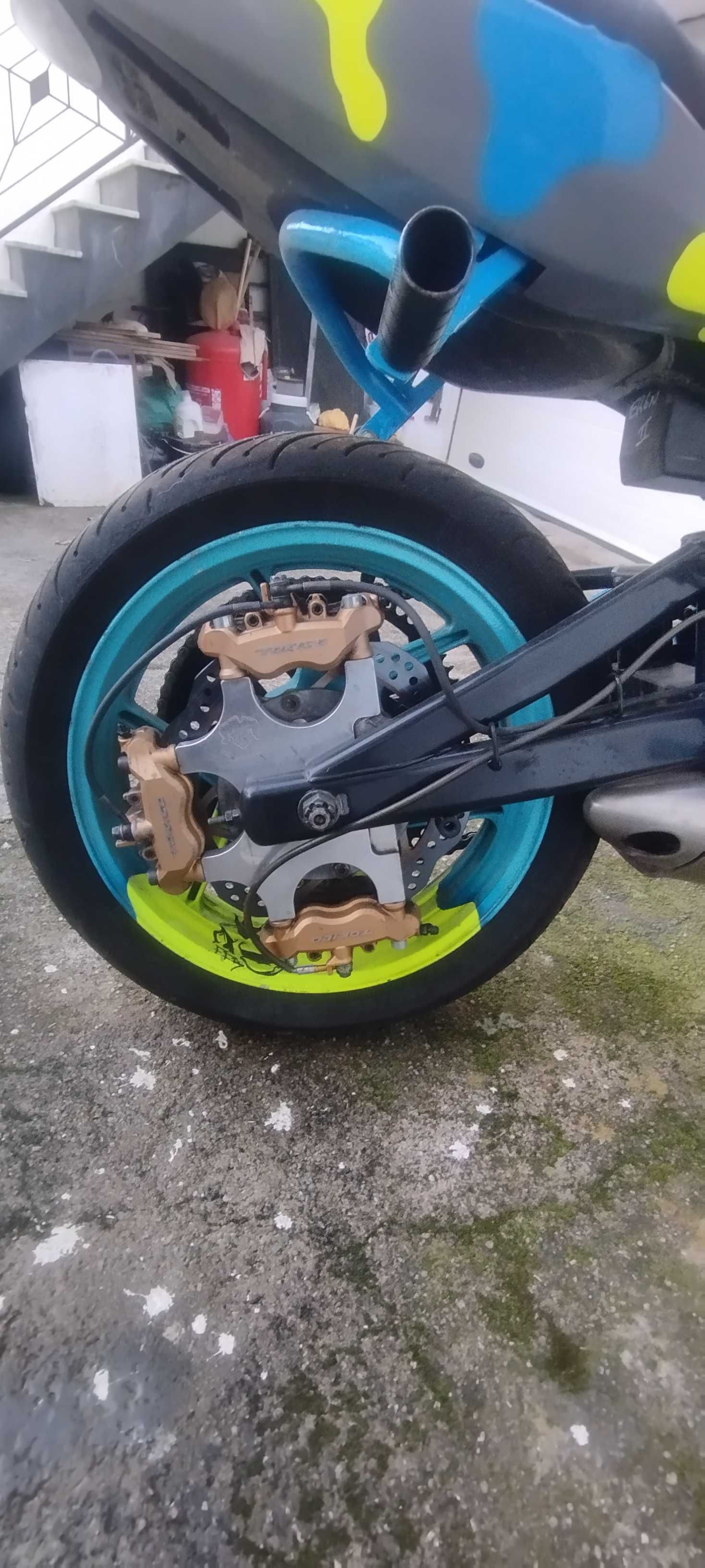 Kawasaki ER6N Stunt Freestyle