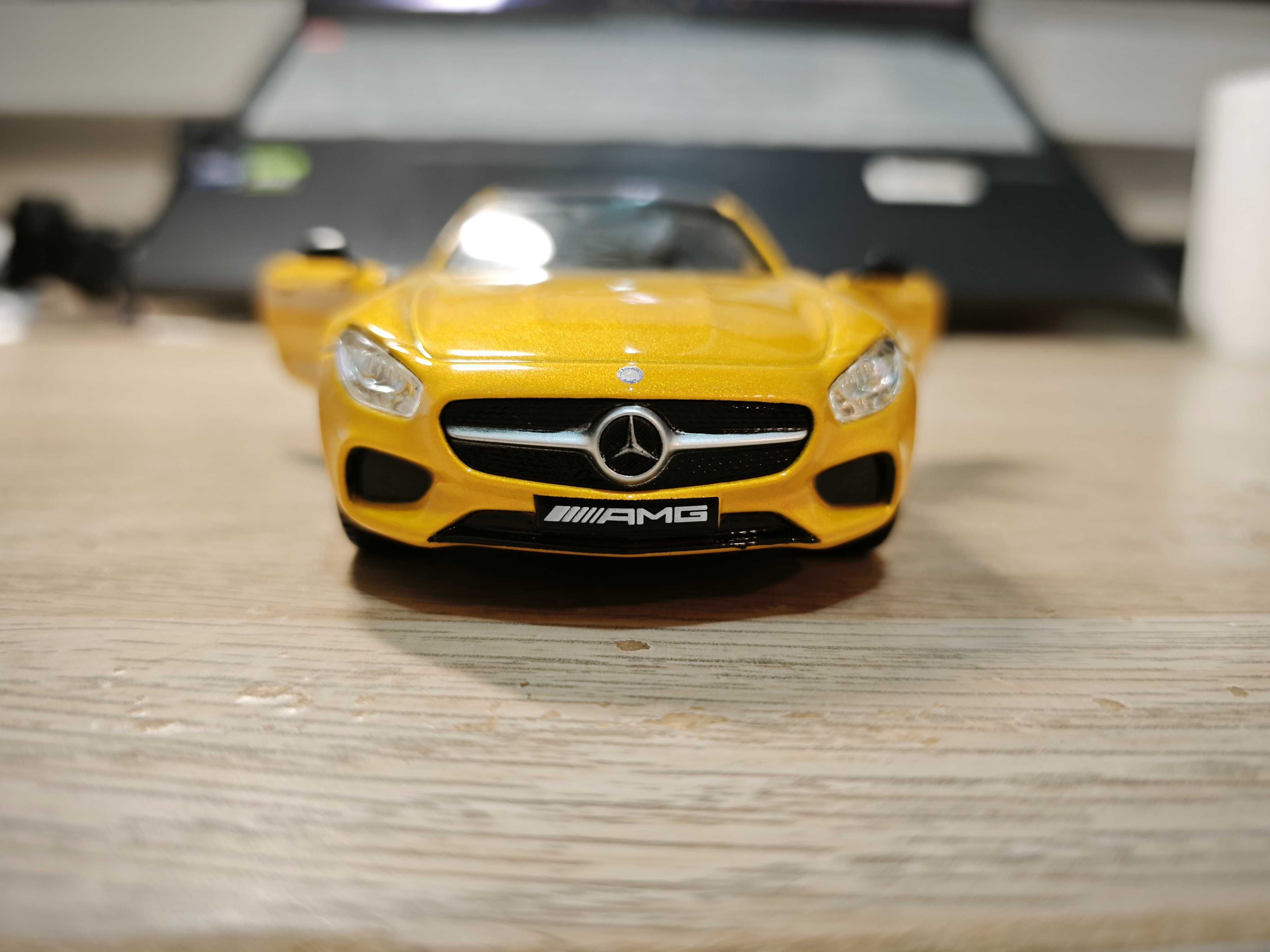 Miniatura 1/32 Mercedes AMG GT