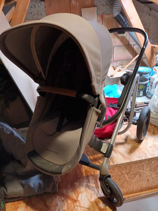 Maxi Cosi Lila Nomad Red