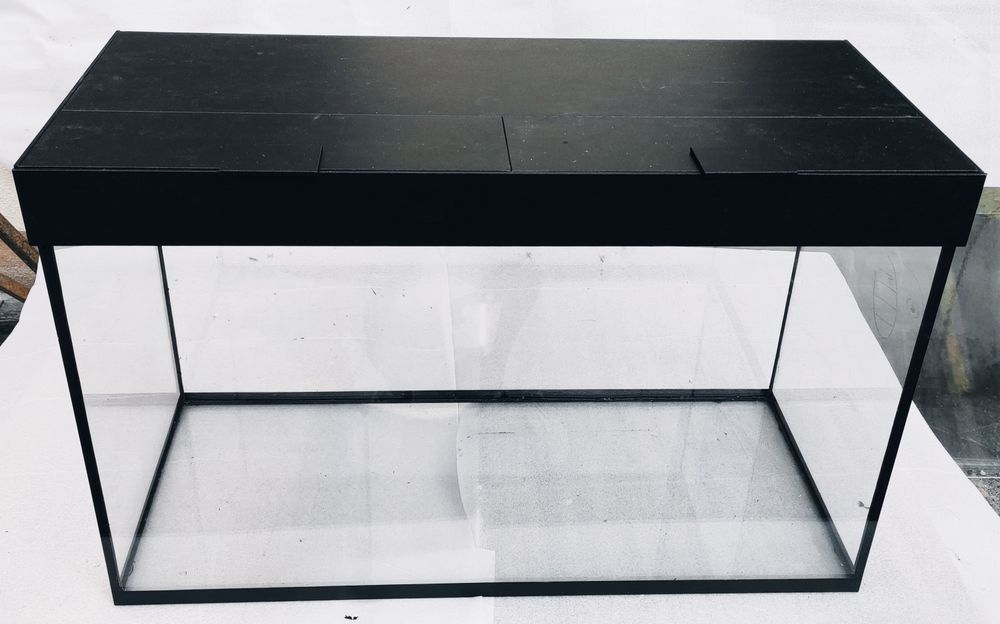 Аквариум с крышкой