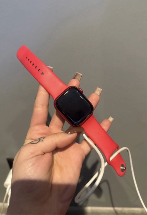 Apple Watch s9 45mm