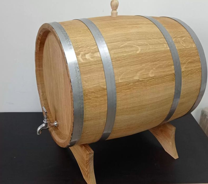 Barril de Carvalho 30L com Torneira de Inox – Novo, Ideal para Vinho