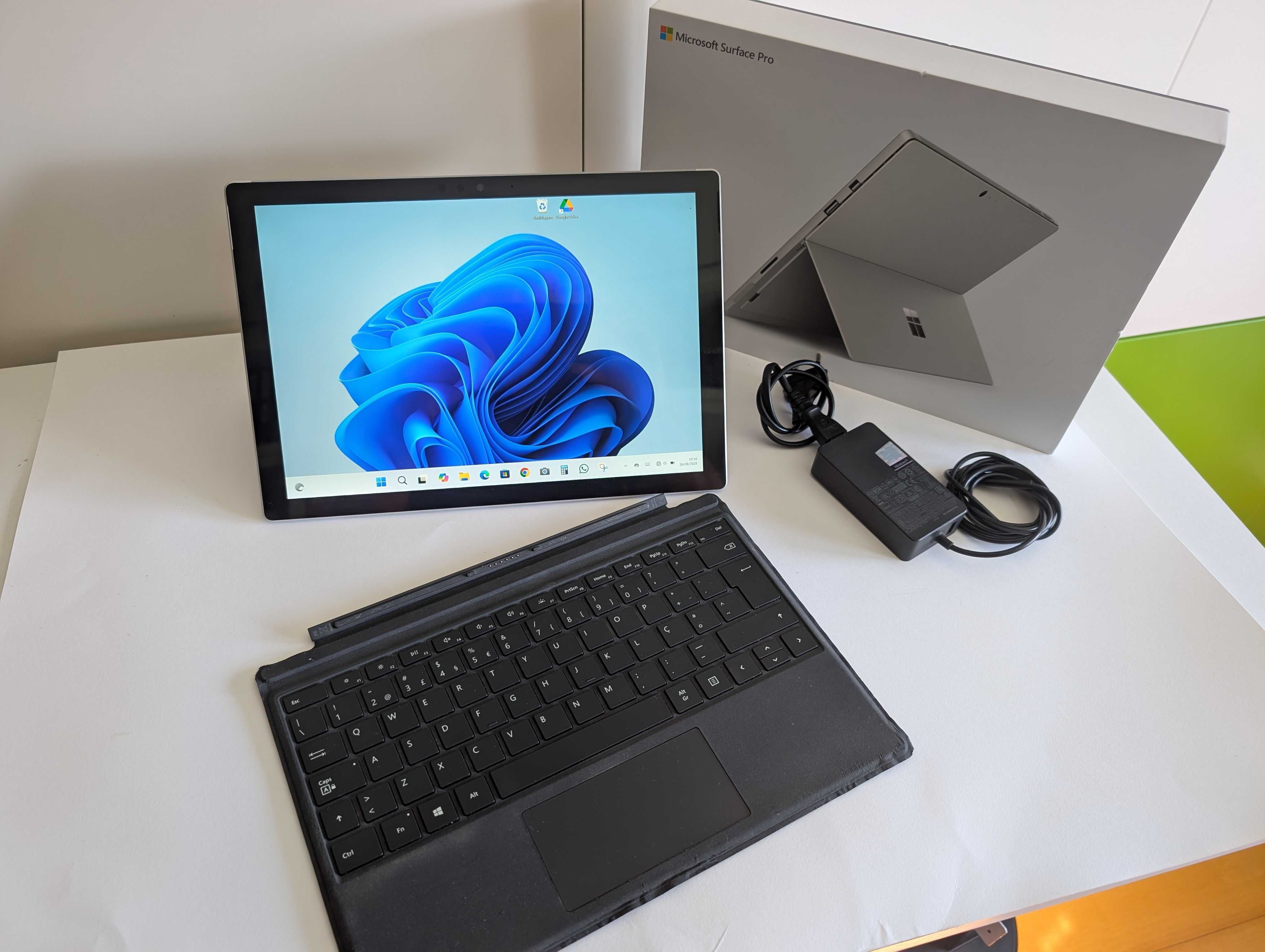 Microsoft Surface Pro 6 (i5 8GB 256GB)