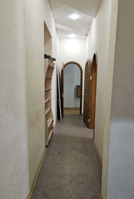 Без комісії! Оренда офісу. Центр. Фасадний вхід.