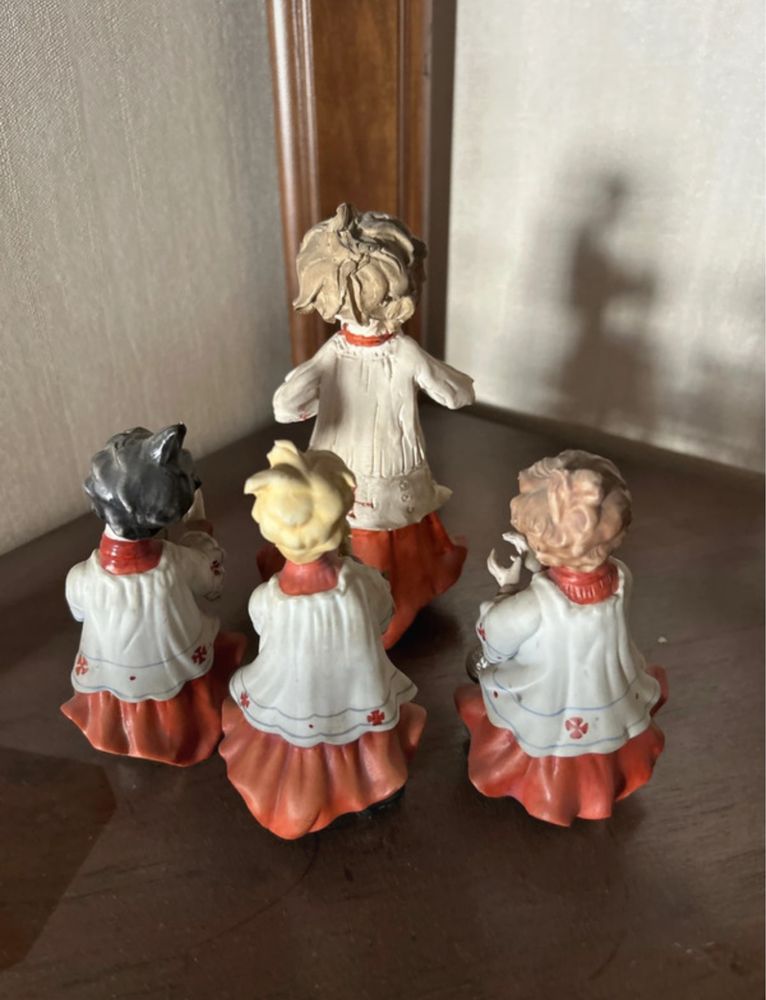 Rara Antiguidade porcelana meninos do coro Capodimonte