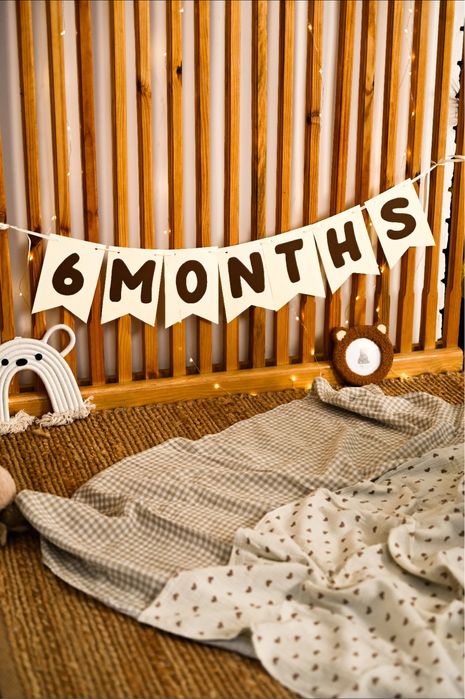 Гірлянда, прапорці, розтяжка, атрибутика на 6 міс