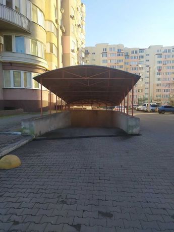 Сдам паркинг 35 м на пр.Шевченка 4 (войдет до 2-х авто)