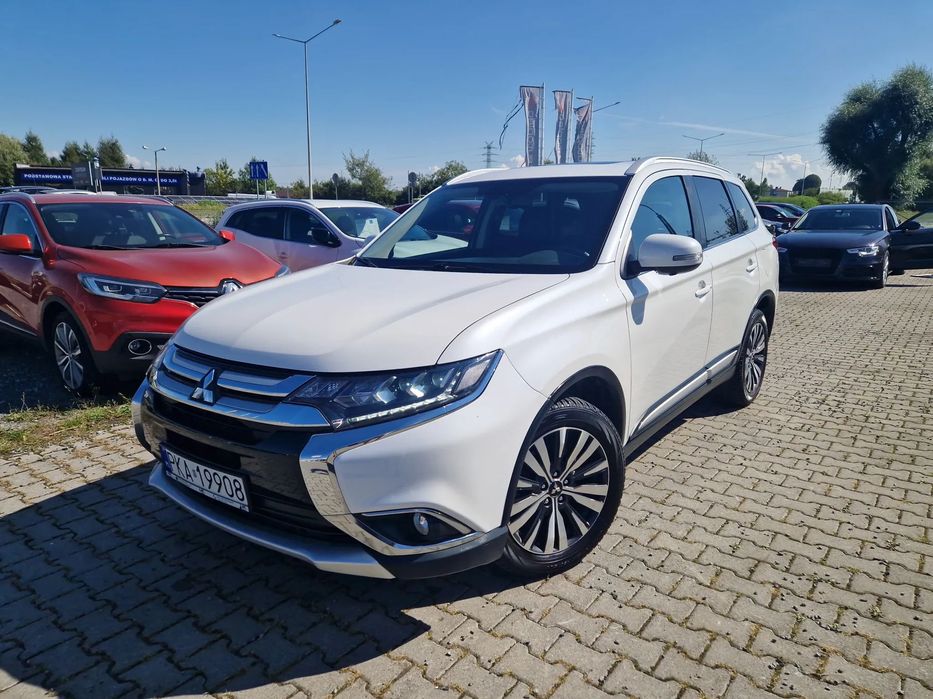 Mitsubishi Outlander Led*Szyber*Key-Less*7os*Czuj.MartwPola*BiałaPerła*Kamery360*Gwarancja!