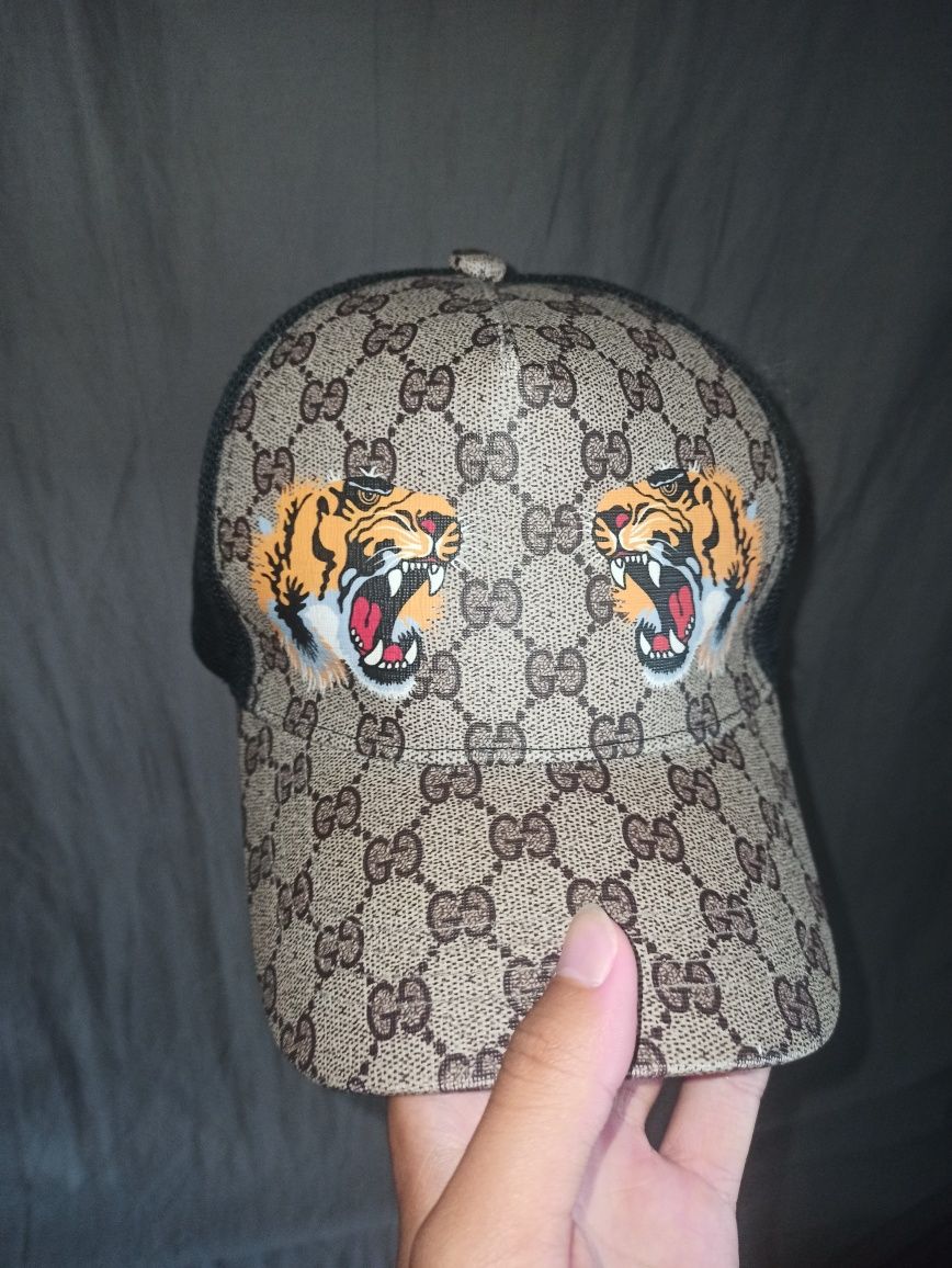 Gucci Capa tiger