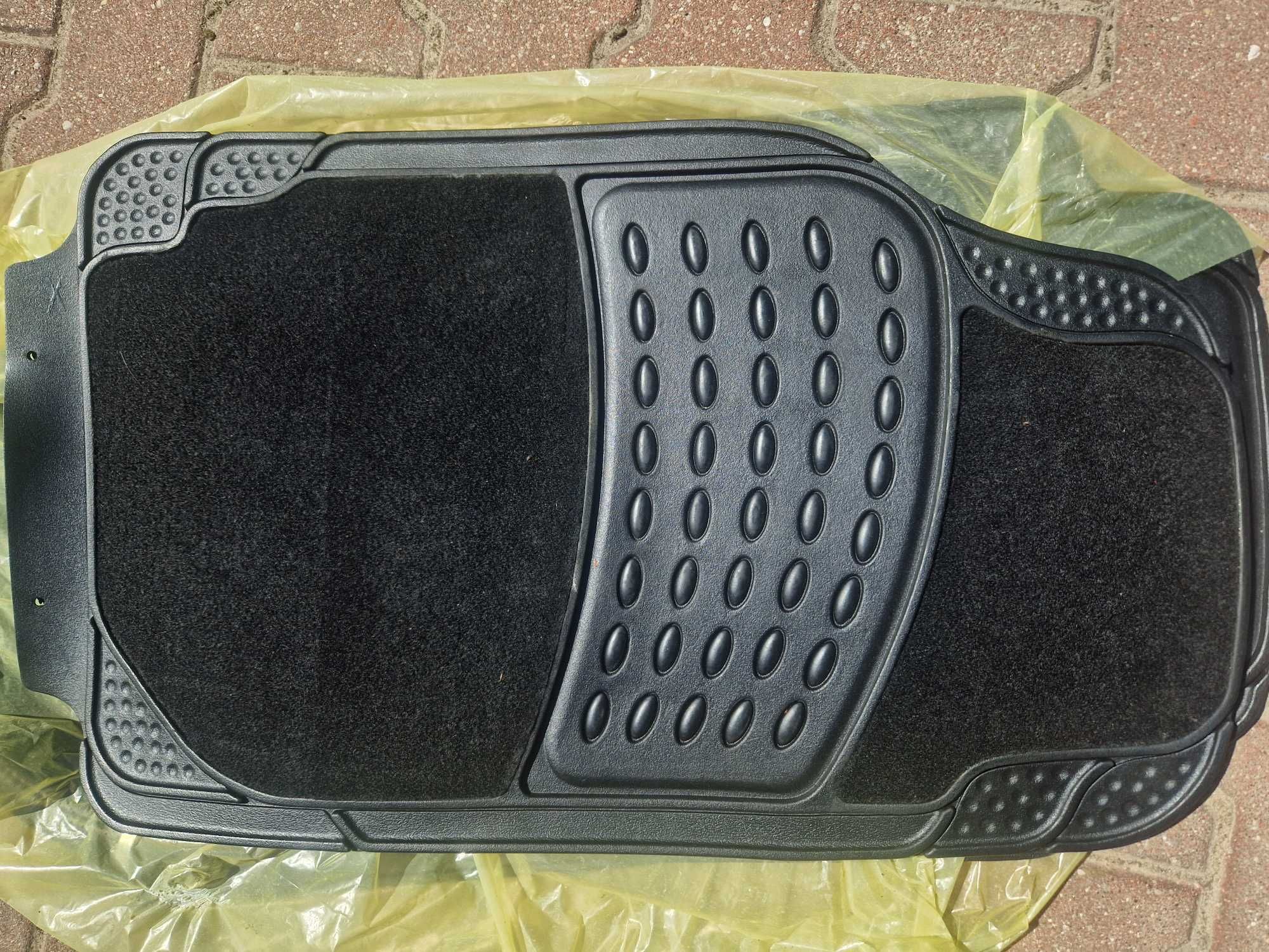 Dywaniki Suzuki Swift 2005