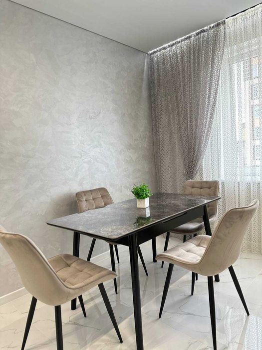 Продам квартиру з новим ремонтом