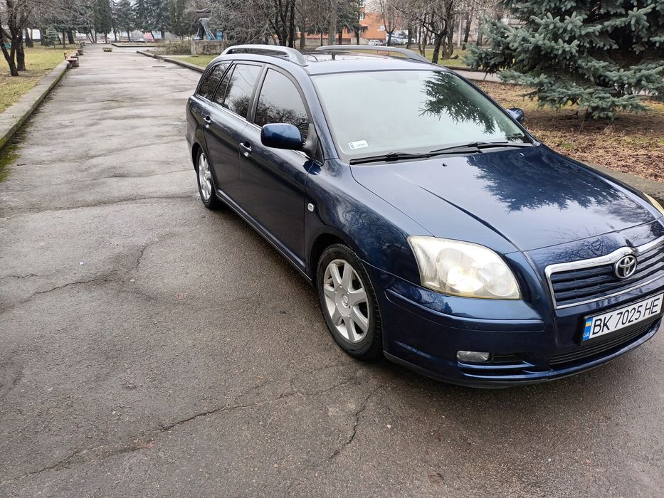 Avensis T25 2003 2.0 benz