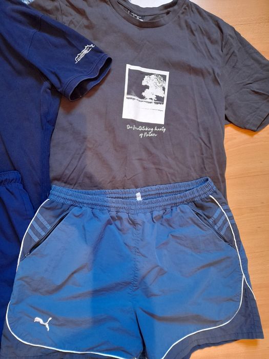 T-shirts + shorts
