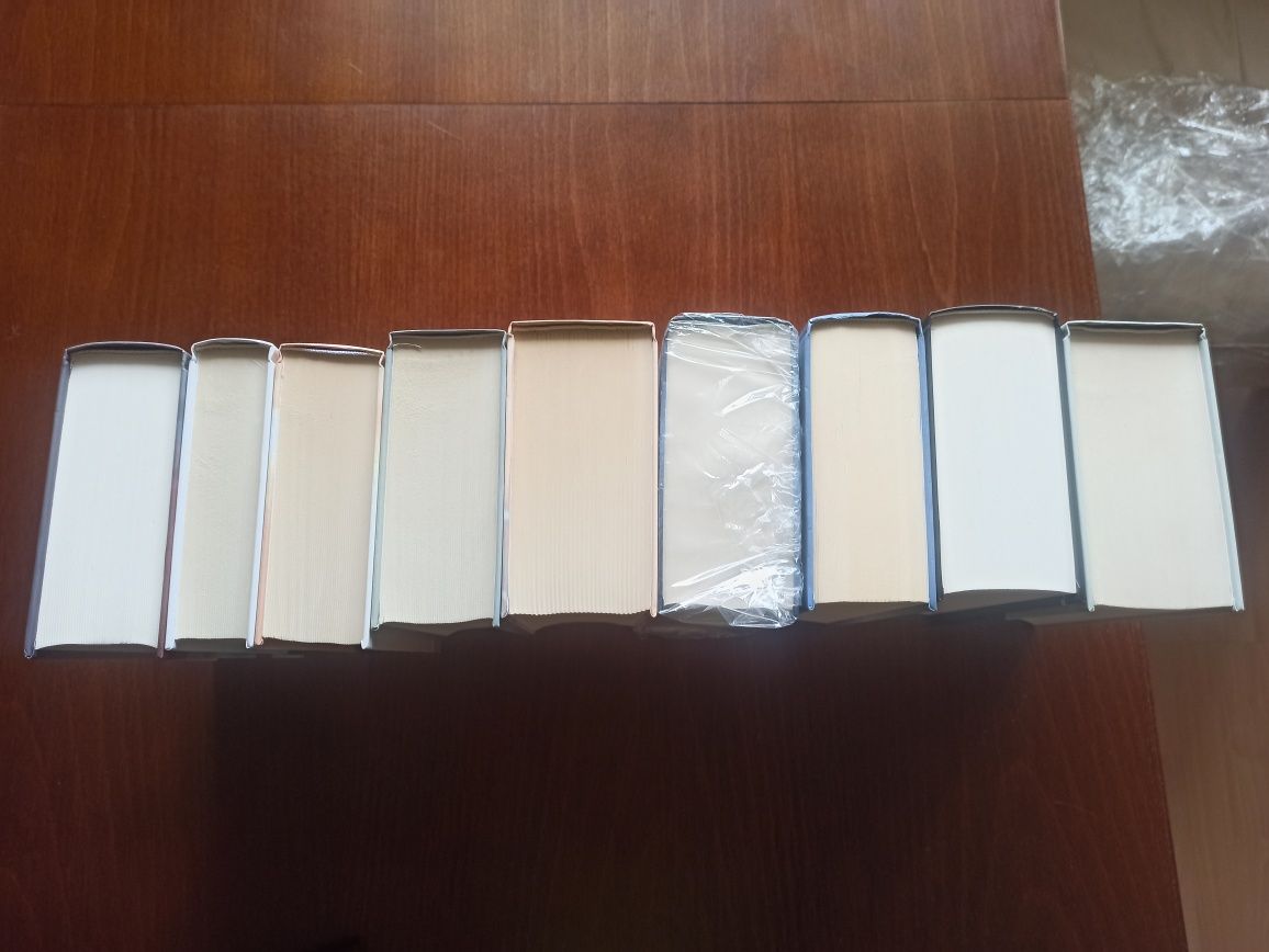 Robin Hobb Uczeń skrytobójcy i pozostałe tomy komplet