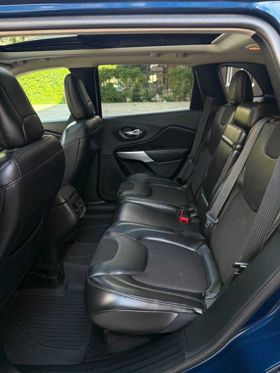 Продам Jeep Cherokee 2018 рік