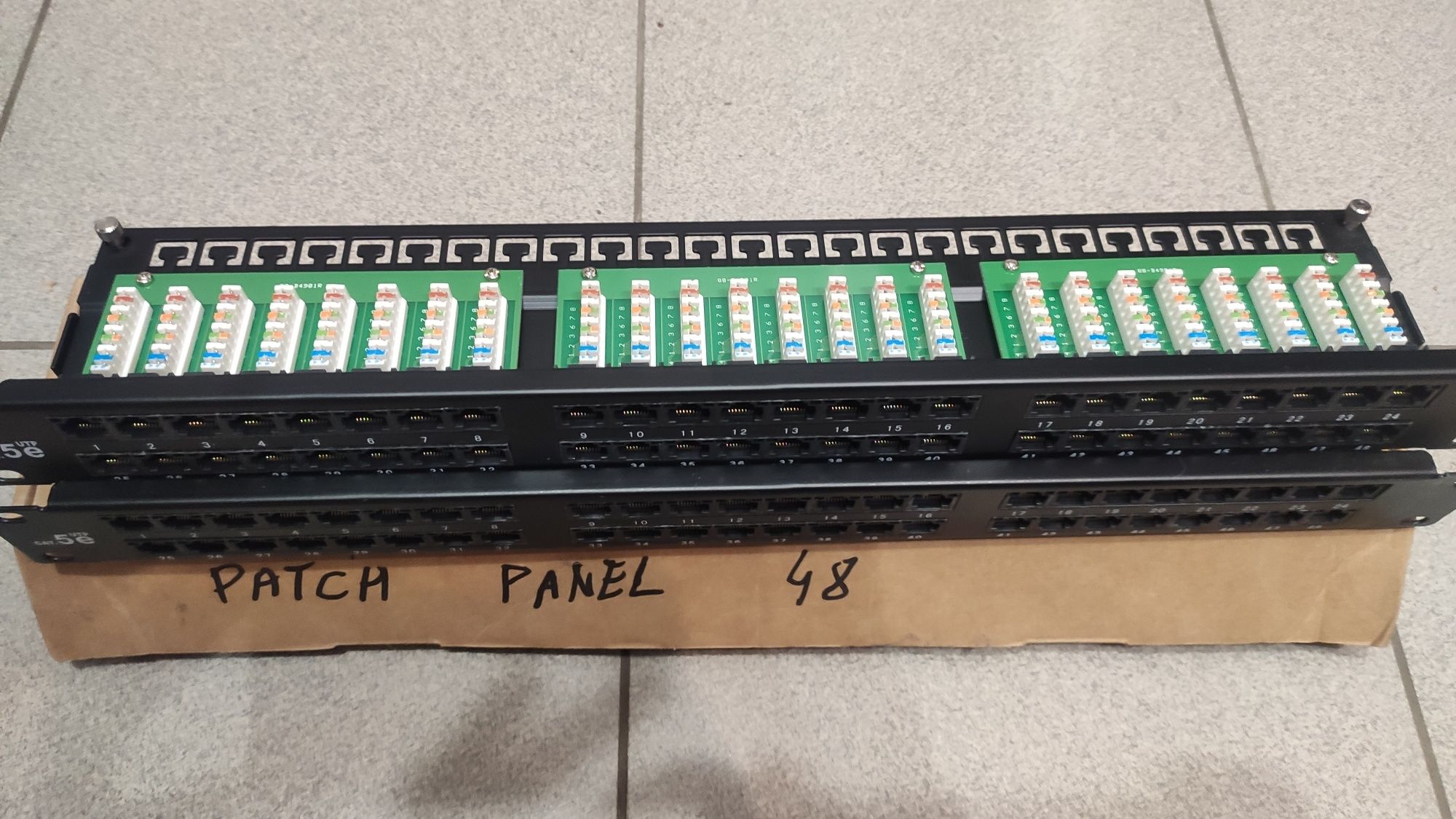 Patch panel 48 19", 5e UTP, 2szt.