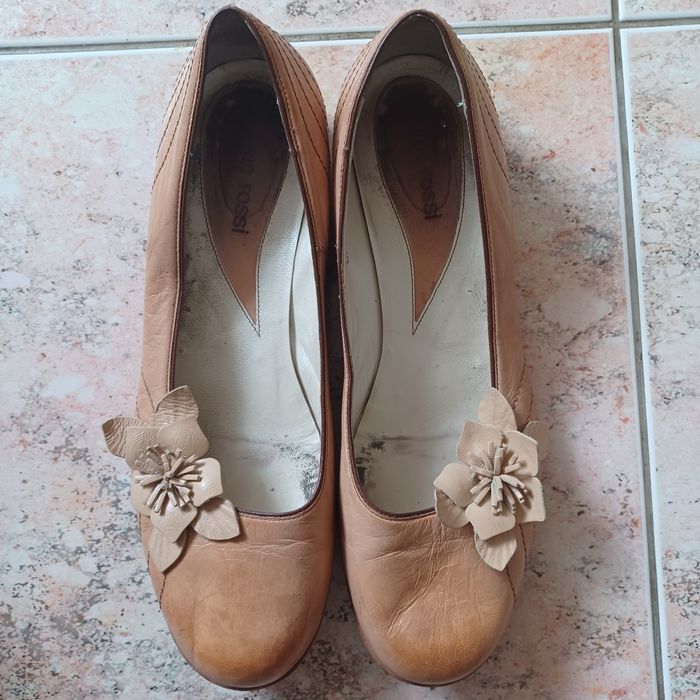 Buty firmy Gino Rossi skóra 39/25,5 cm/ salon 329 zł