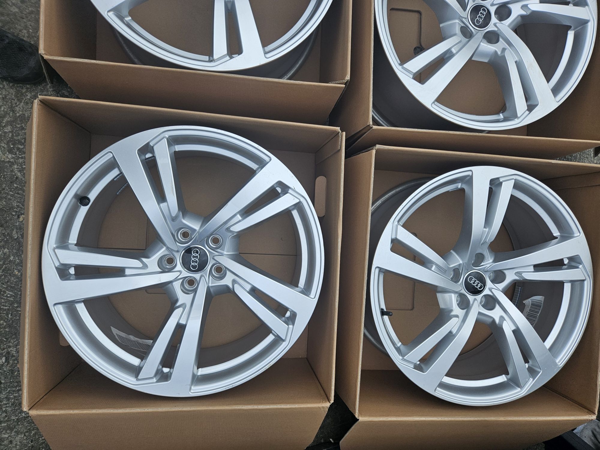 Felgi aluminiowe 5x112 8 5j et 30 20" AUDI a7 a6 q5