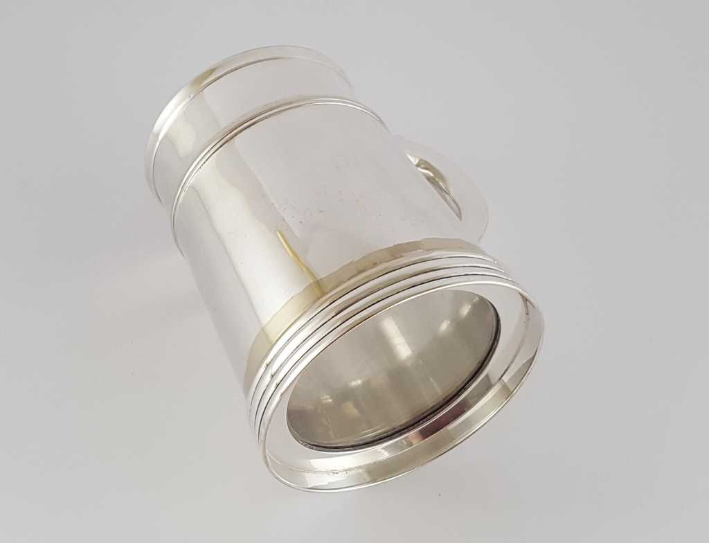 Zabytkowy kufel platerowany srebrem z szklanym dnem