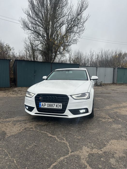 Audi A4B8 S-line Quattro