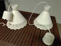 dwie lampy sufitowe