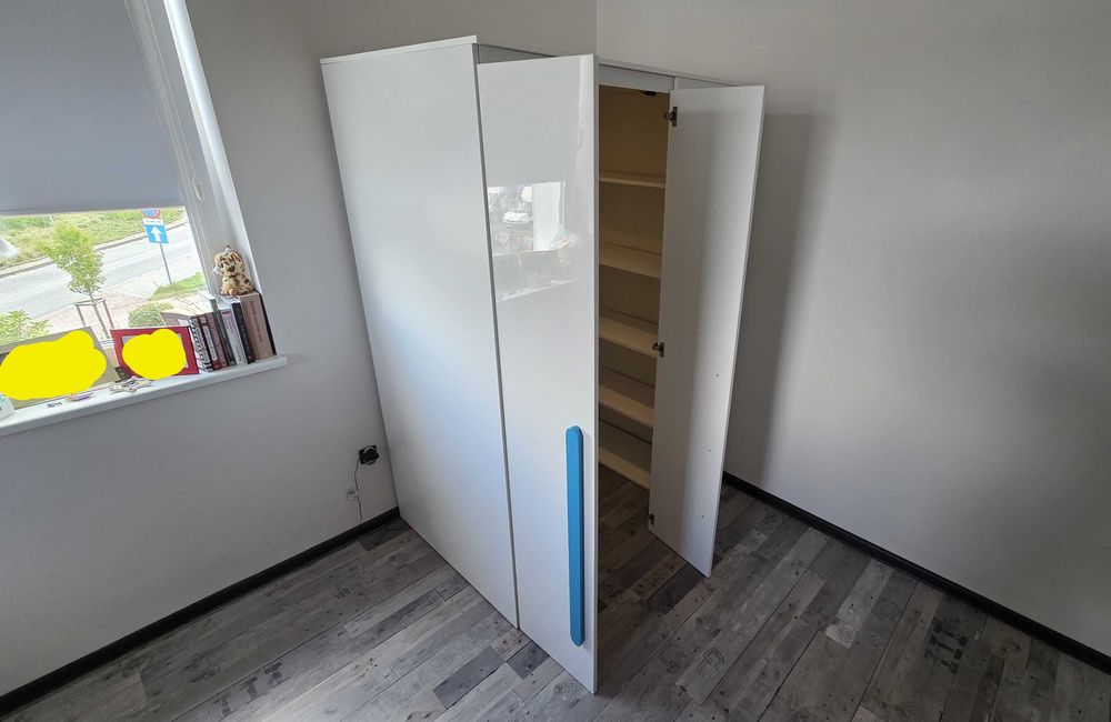 Zestaw mebli młodzieżowych, garderoba, biurko, komoda, szafka, komplet