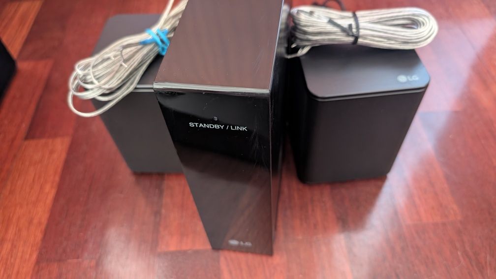 Barra de som LG SP9YA, 520W + Caixas Traseiras LG SPK8-S, 140W