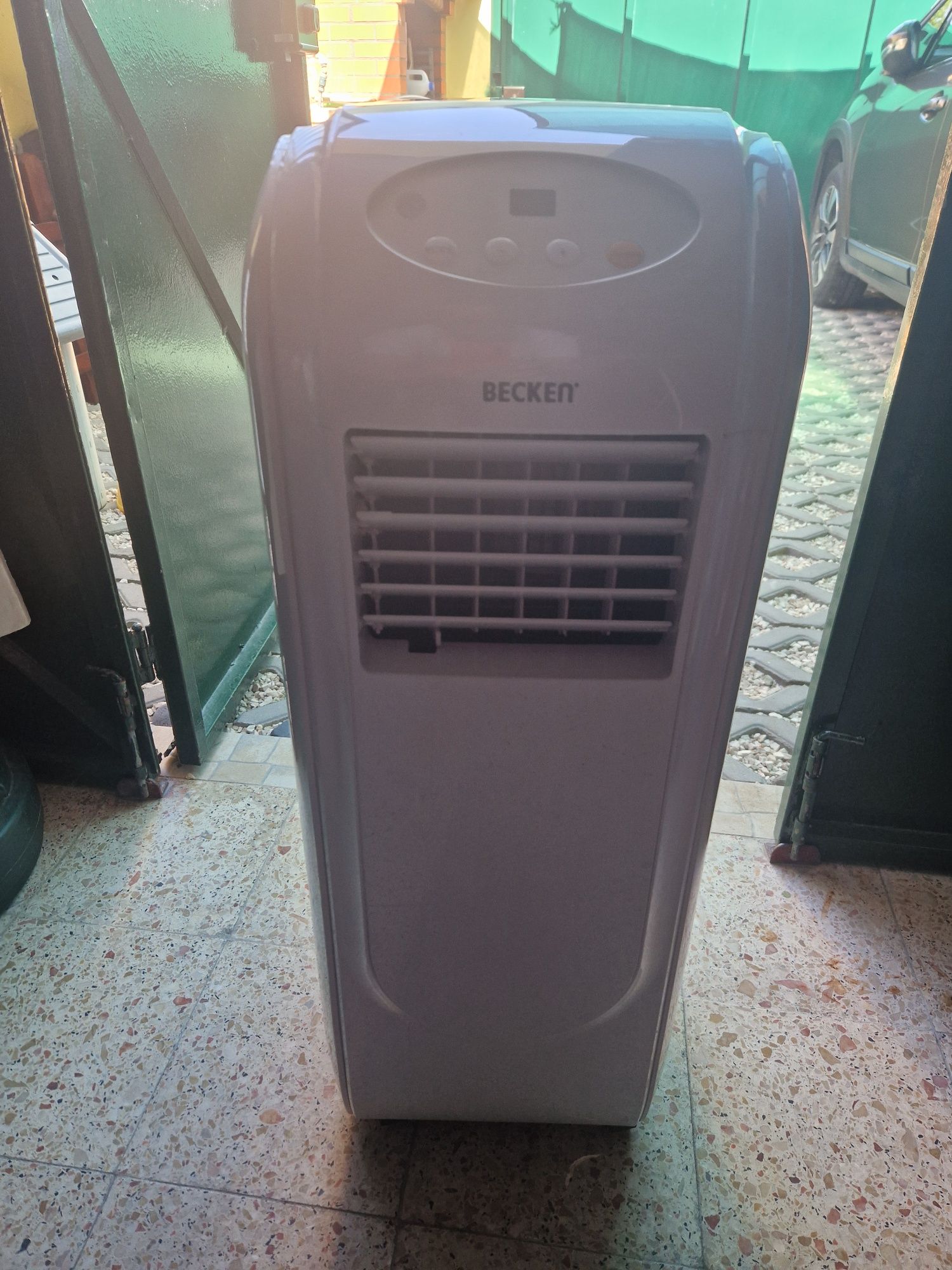 Ar condicionado portatil da Becken