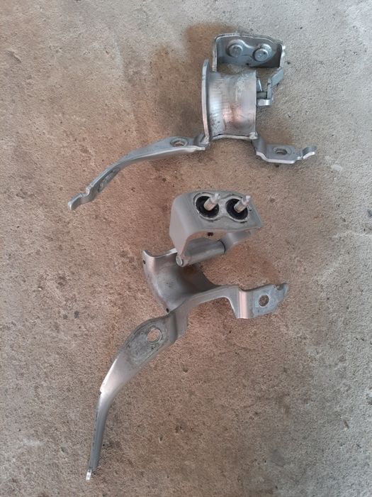 Zawiasy mocowania klapy audi a4 b6