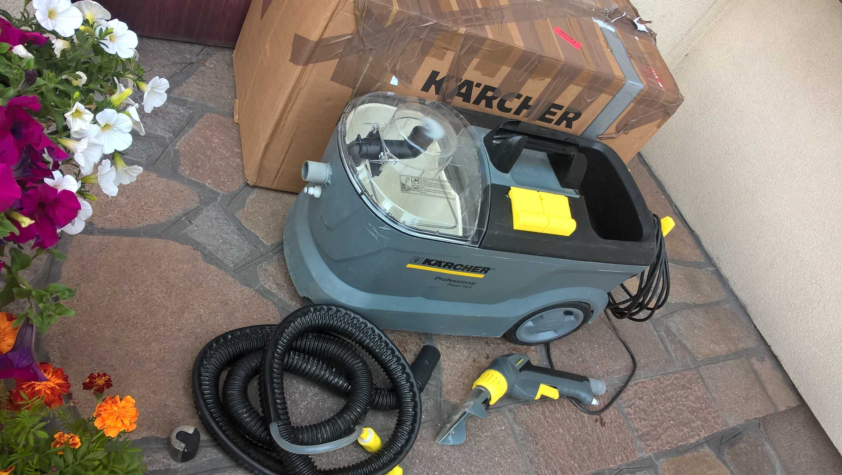 Odkurzacz piorący karcher puzzi 10/1