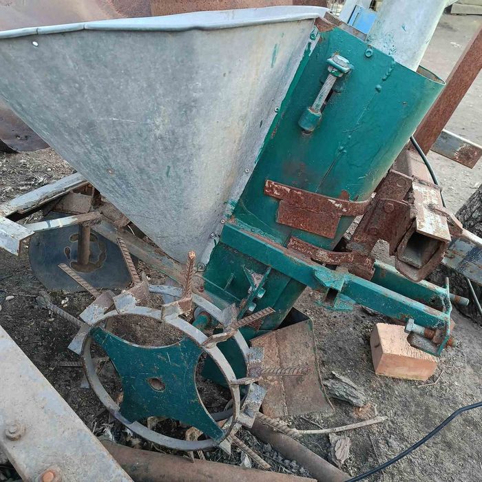 Продам сажалку двохрядну