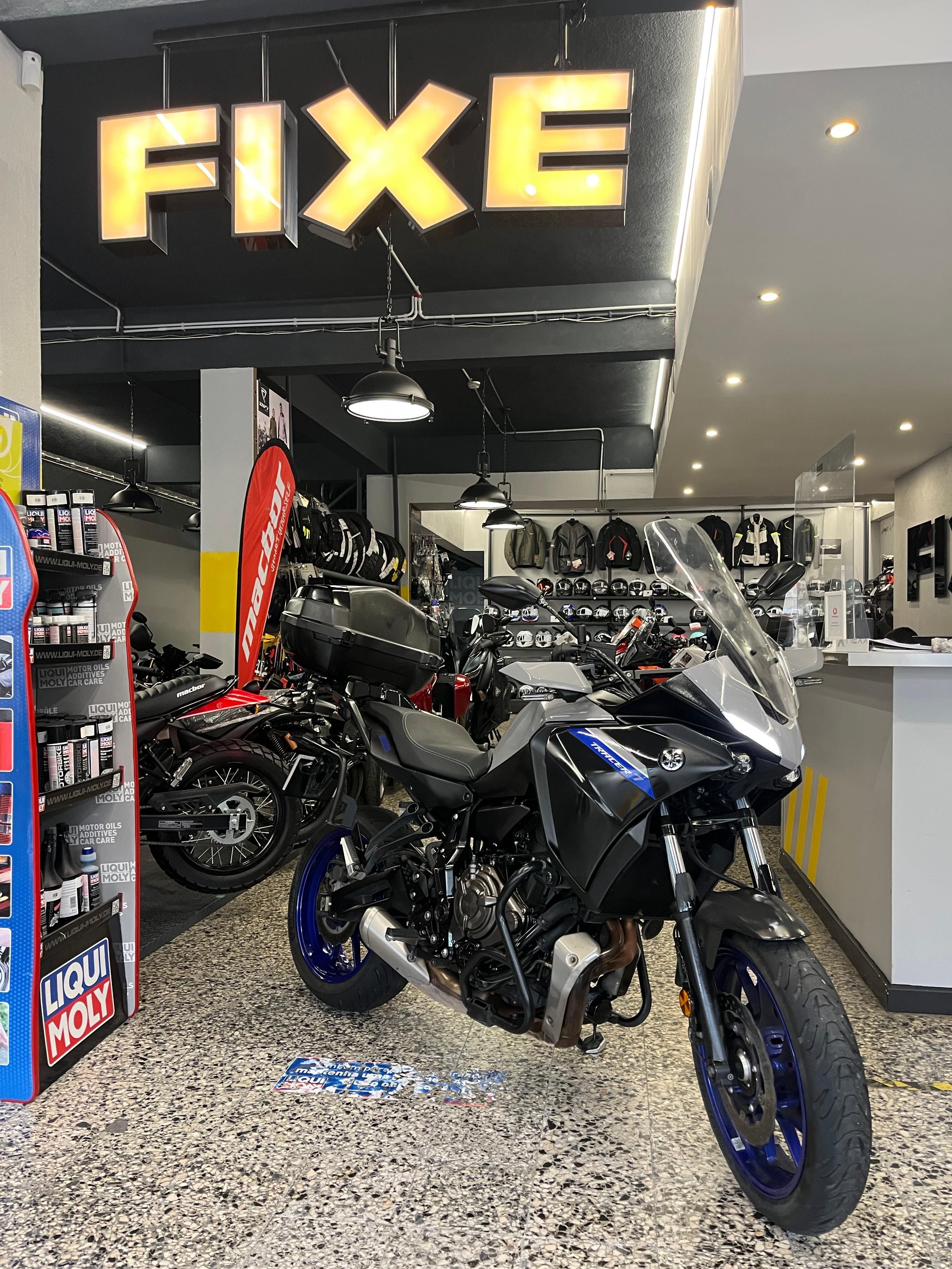 Yamaha MT-7 Tracer de 2021 em Óptimo estado Top case Crash Bars, USB,.