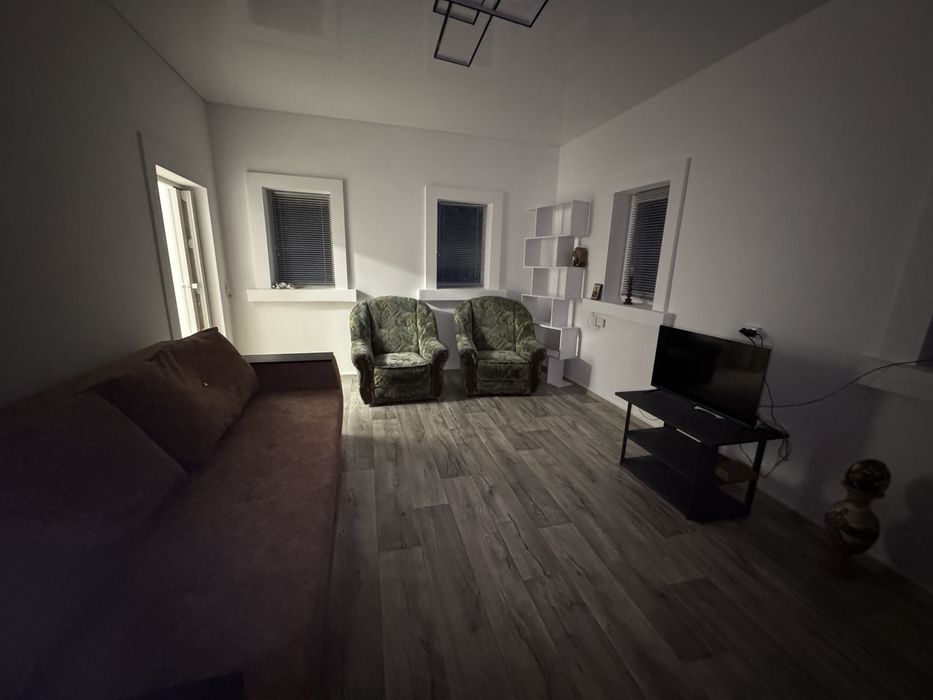 Оренда будинку біля річки , лісу. Центр