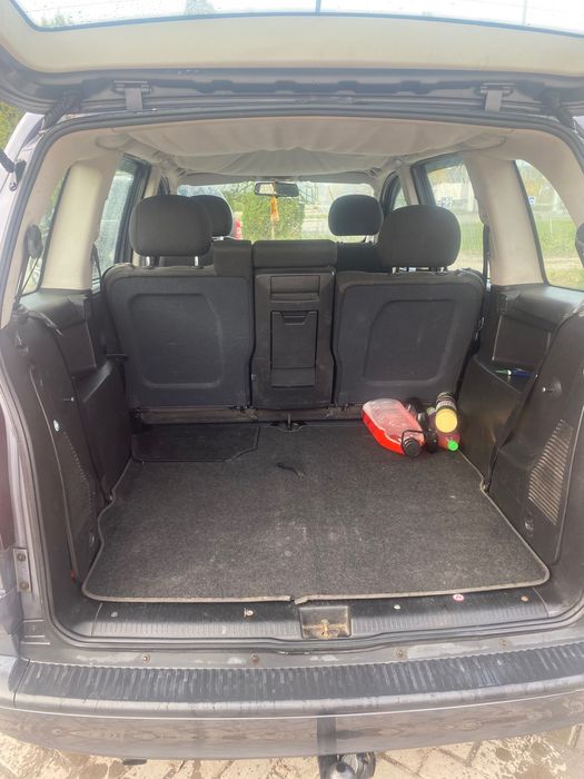 Opel Zafira 1.8 бензин