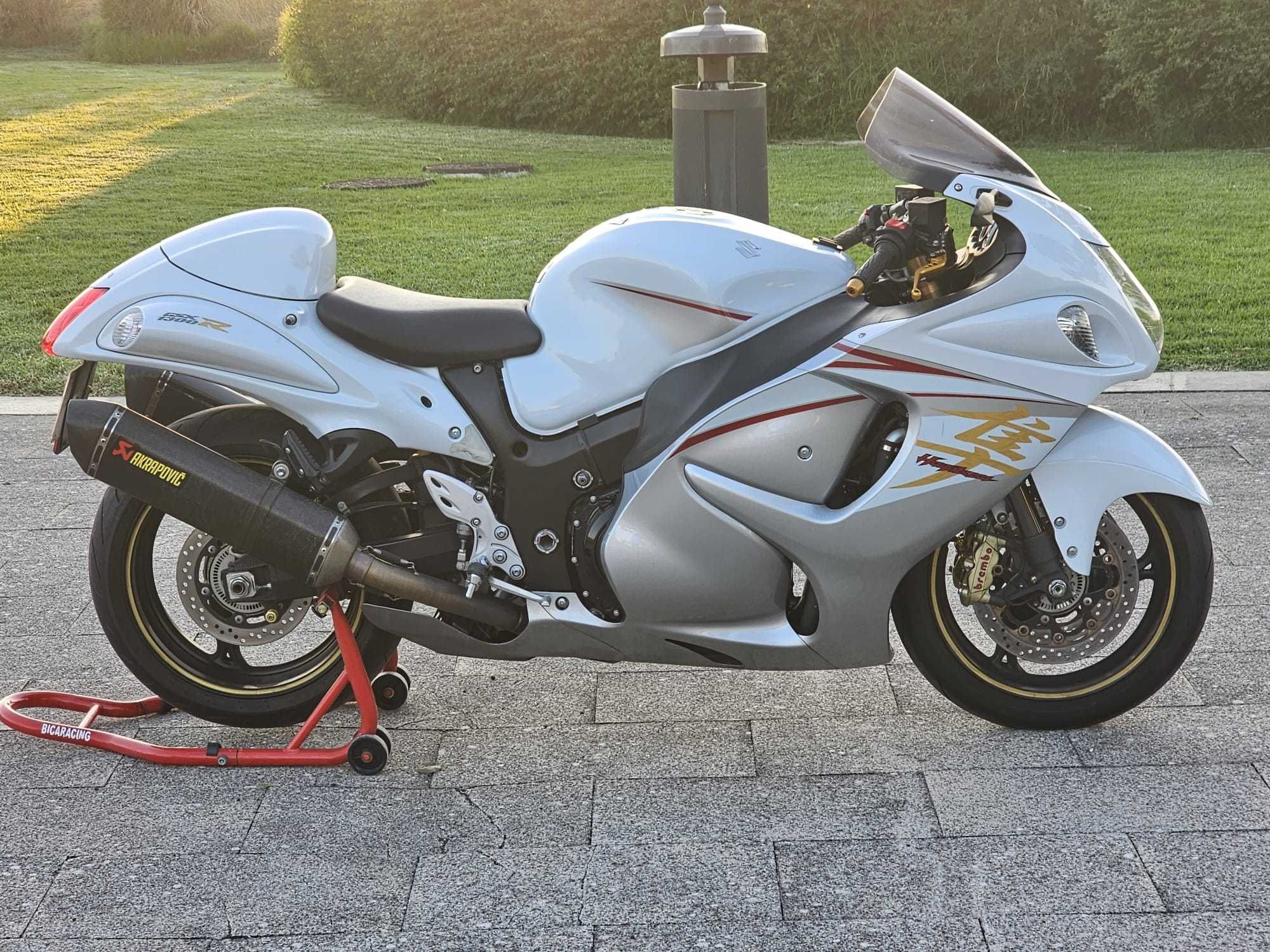Suzuki Hayabusa como nova