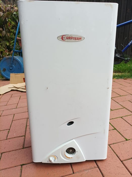 Sprzedam piecyk gazowy